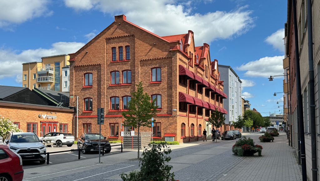Köpmangatan 1-3