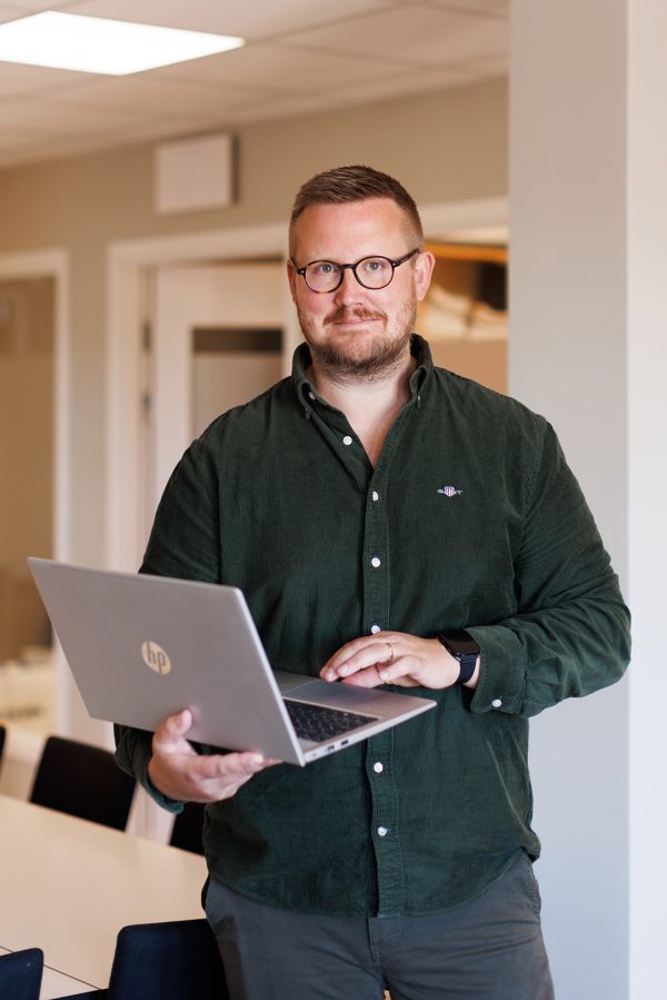 Bilden visar Robin Skagerdal , kontorschef i Katrineholm